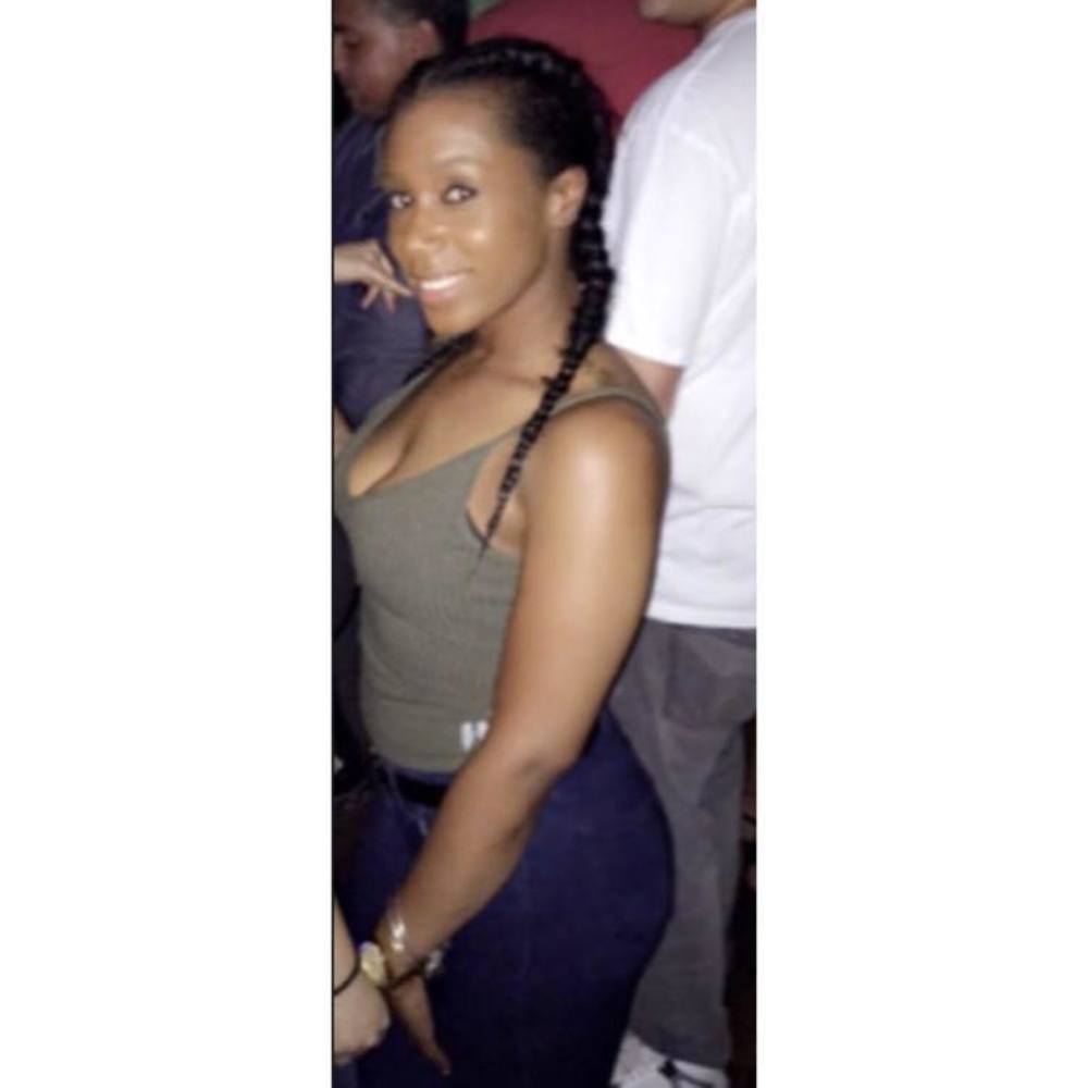 Meet your Posher, Alexia